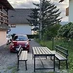 Appartement Meadow Tranquil With Evergreen Garden - One Bedroom *