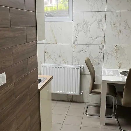 Meadow Tranquil With Evergreen Garden - One Bedroom Apartament Zirovnica