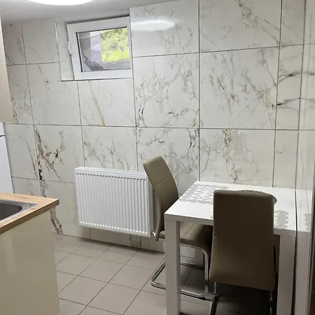 Apartament Meadow Tranquil With Evergreen Garden - One Bedroom